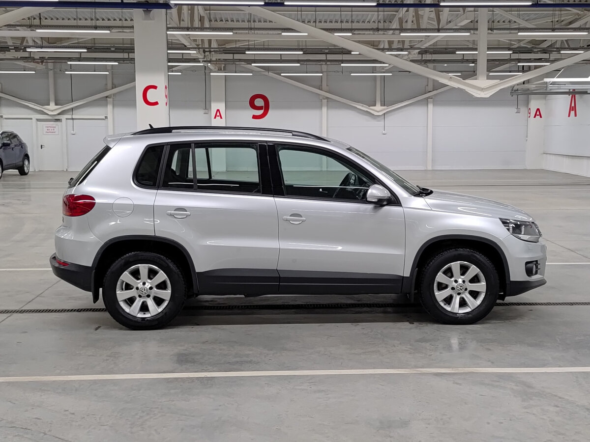 Volkswagen Tiguan с пробегом — 2011 год. Фото: #3