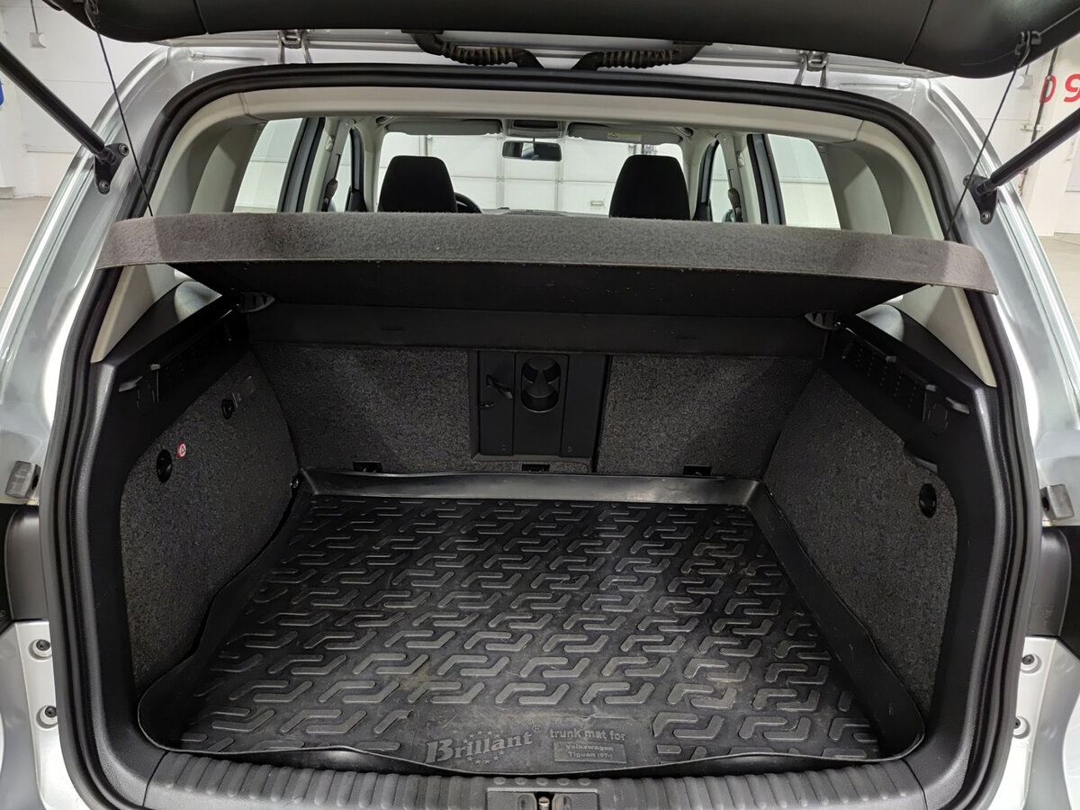 Volkswagen Tiguan с пробегом — 2011 год. Фото: #9