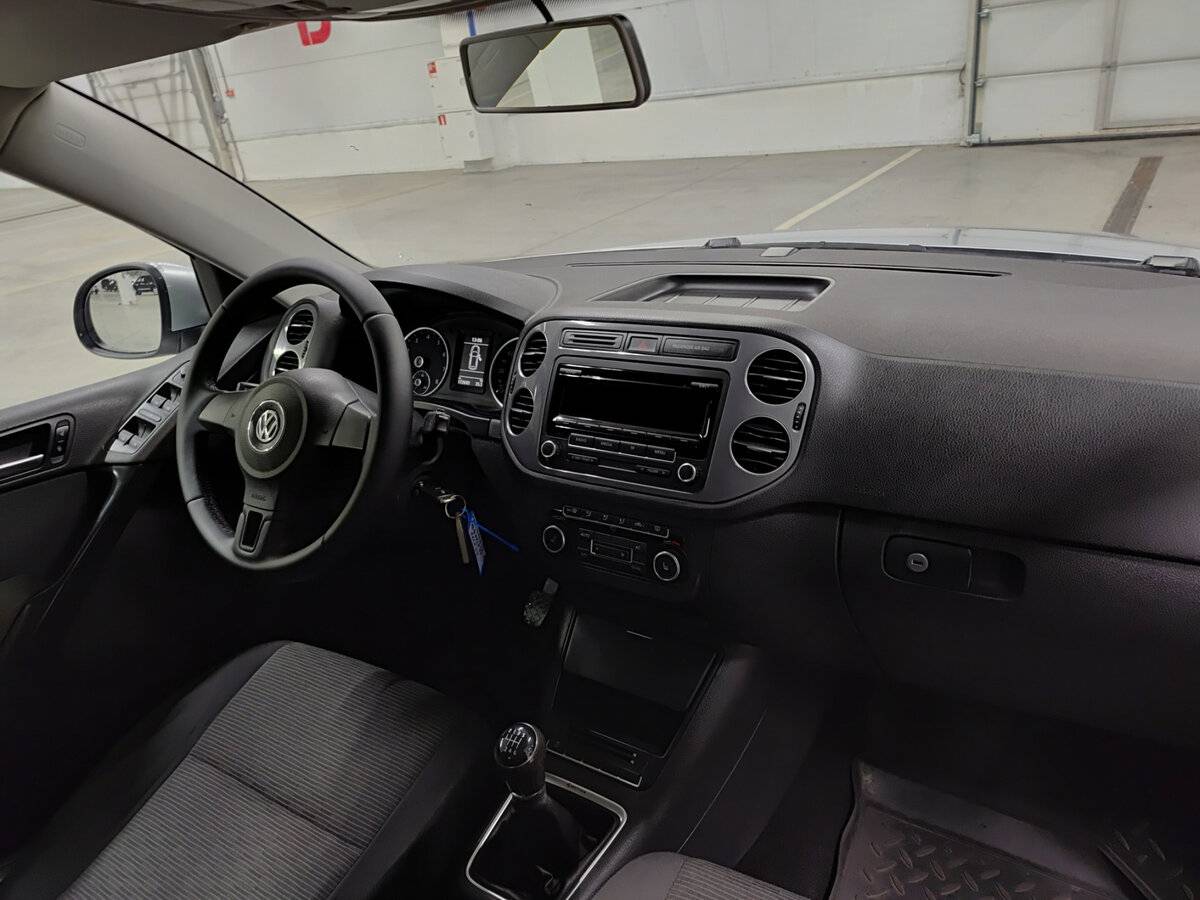 Volkswagen Tiguan с пробегом — 2011 год. Фото: #10