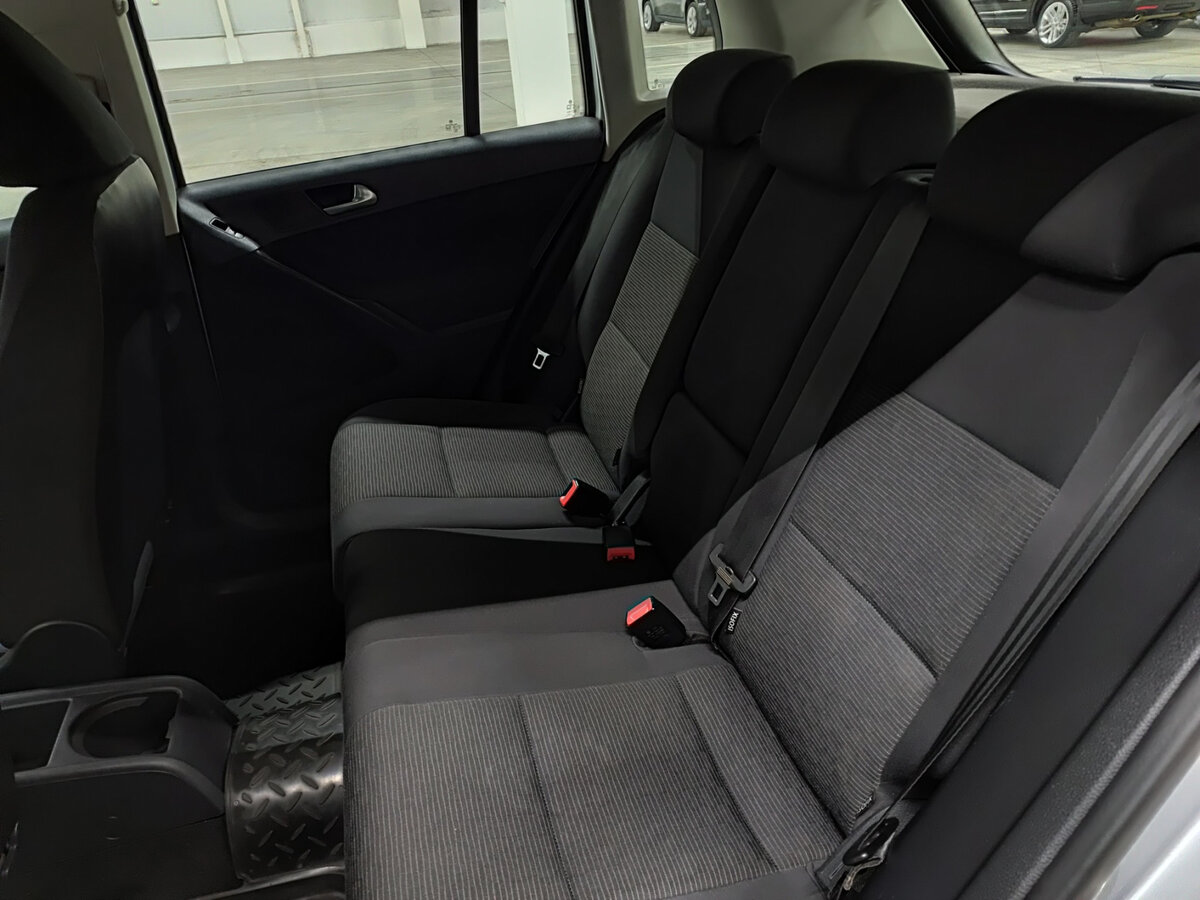 Volkswagen Tiguan с пробегом — 2011 год. Фото: #11