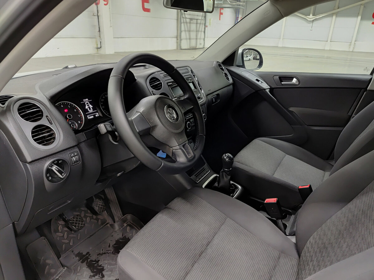 Volkswagen Tiguan с пробегом — 2011 год. Фото: #15
