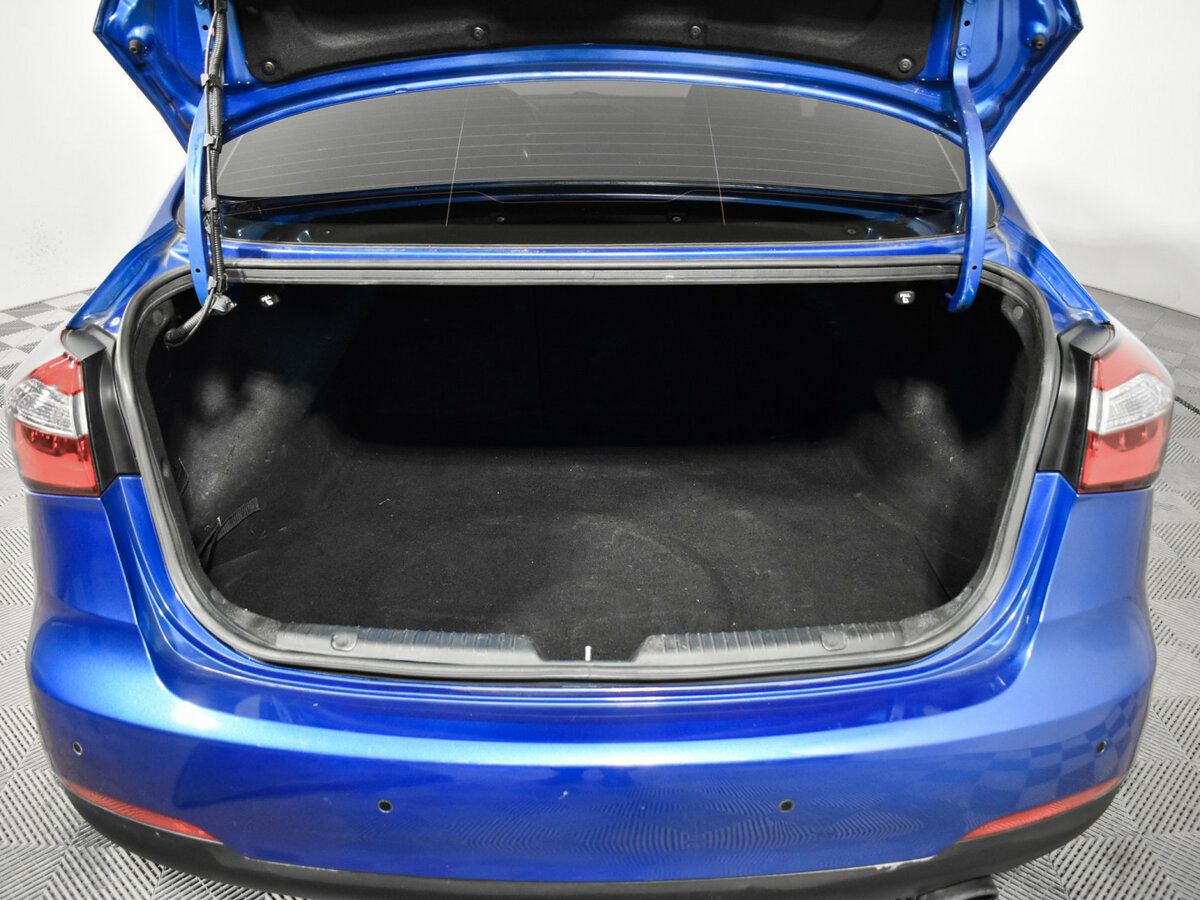 Kia Cerato с пробегом — 2014 год. Фото: #18