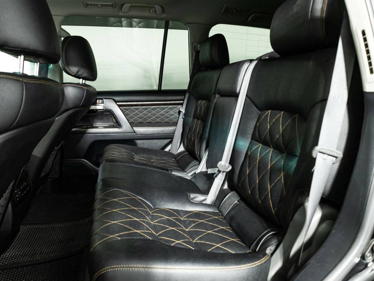 Toyota Land Cruiser с пробегом — 2008 год. Фото: #6