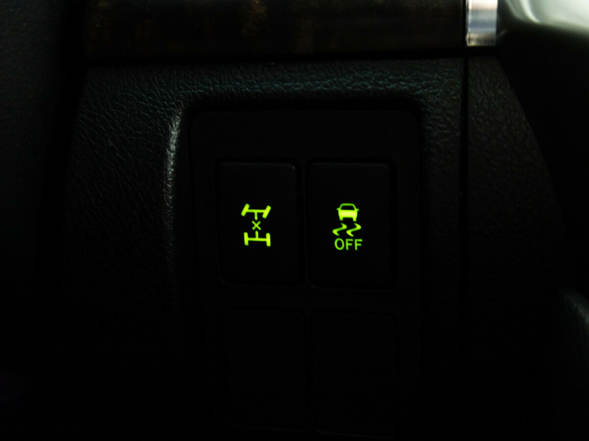 Toyota Land Cruiser с пробегом — 2008 год. Фото: #16