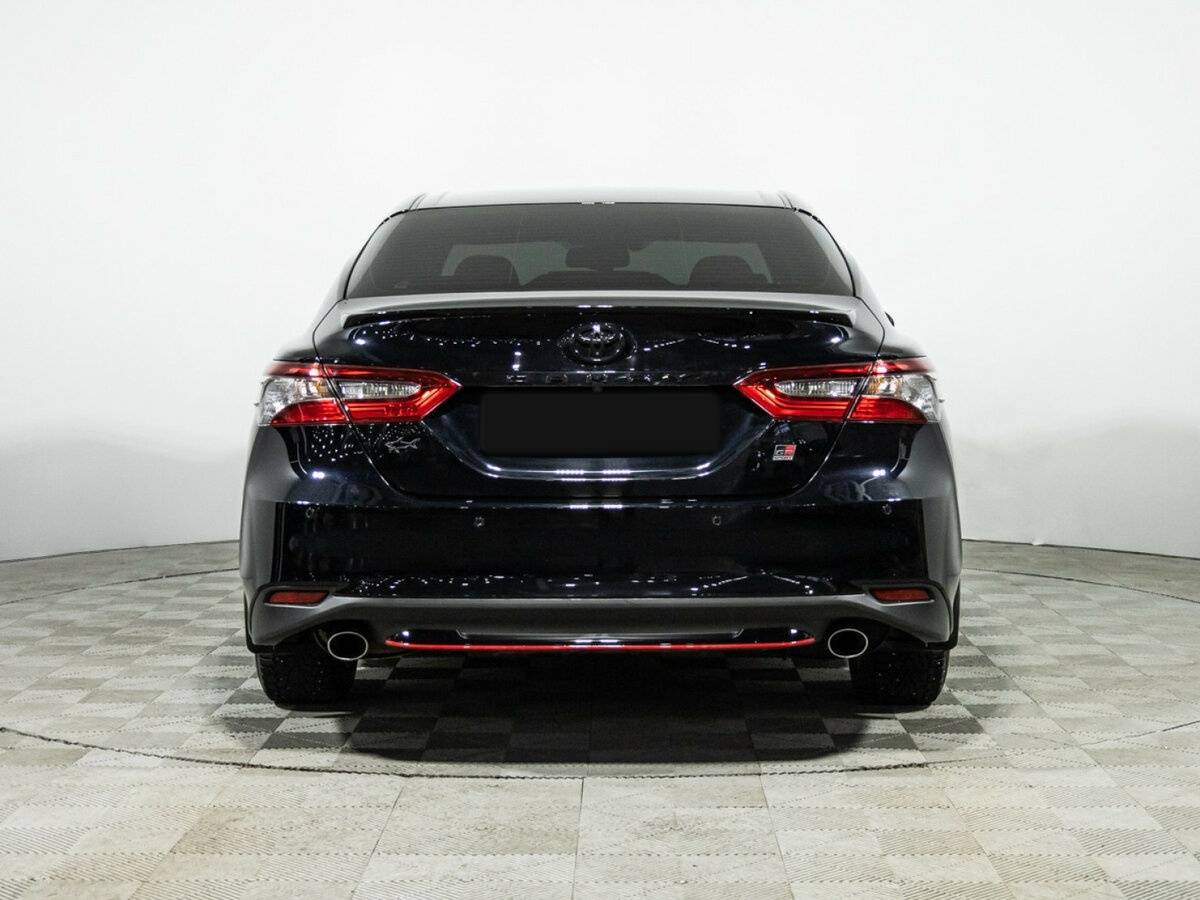 Toyota Camry с пробегом — 2023 год. Фото: #4