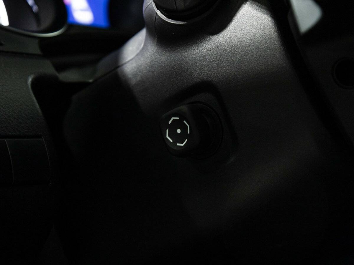 Toyota Camry с пробегом — 2023 год. Фото: #13