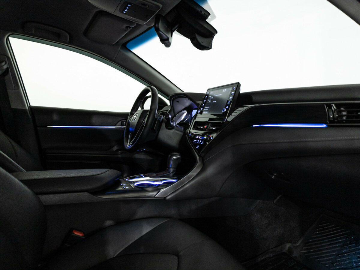Toyota Camry с пробегом — 2023 год. Фото: #19