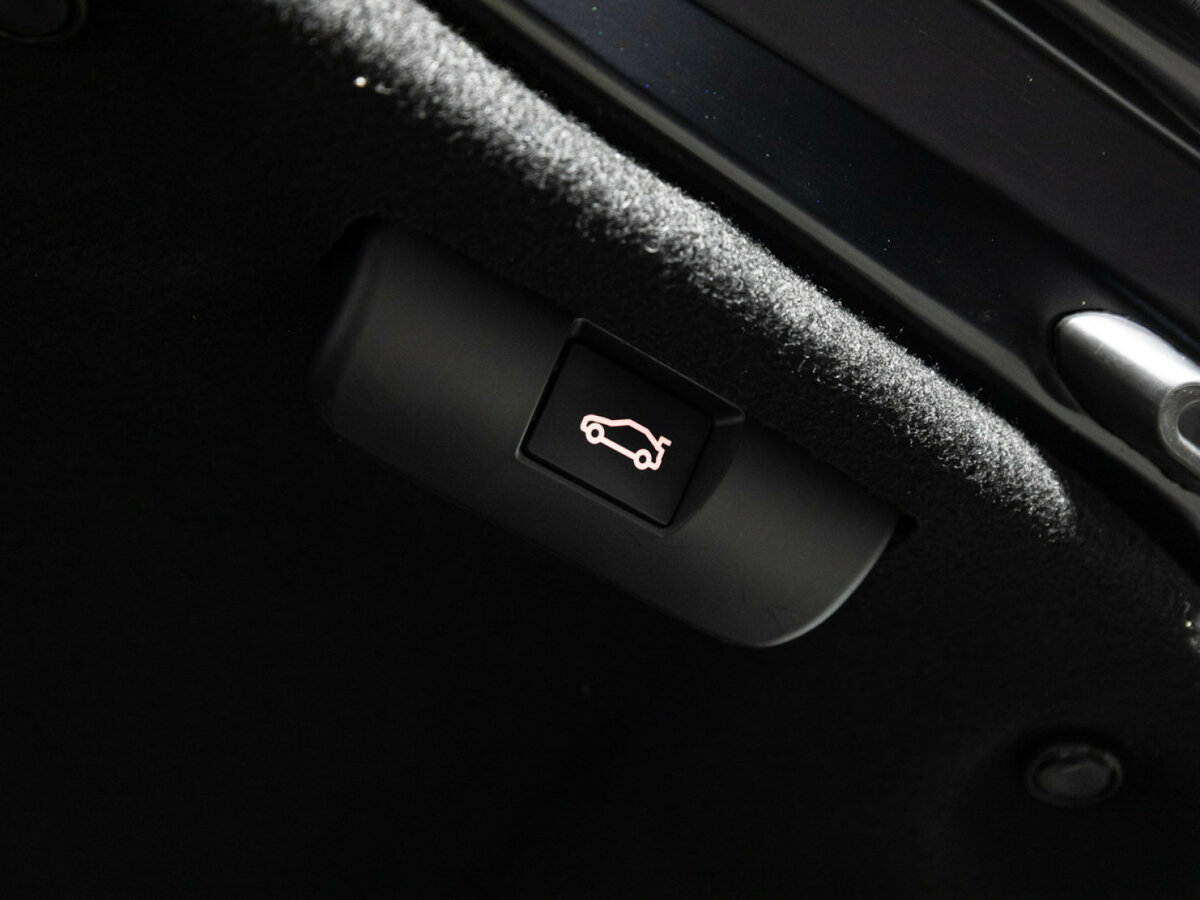 Toyota Camry с пробегом — 2023 год. Фото: #20