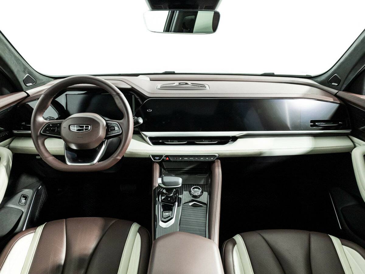 Geely Monjaro с пробегом — 2023 год. Фото: #12