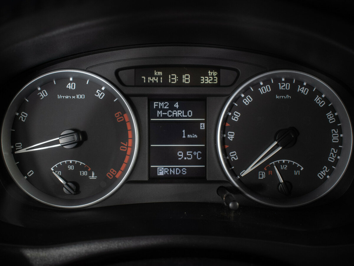 Skoda Fabia с пробегом — 2008 год. Фото: #11