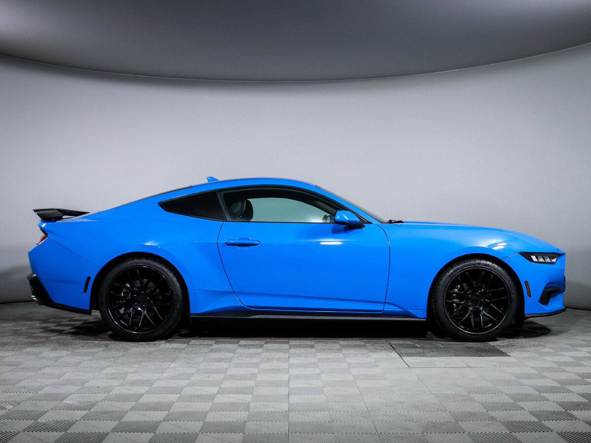 Ford Mustang с пробегом — 2024 год. Фото: #3