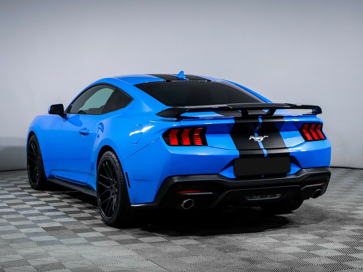 Ford Mustang с пробегом — 2024 год. Фото: #6