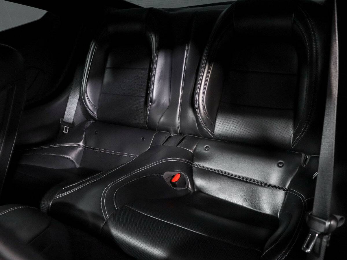 Ford Mustang с пробегом — 2024 год. Фото: #9