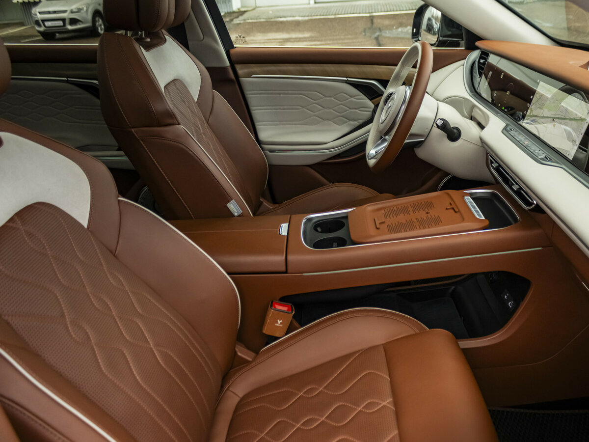 Voyah Free с пробегом — 2023 год. Фото: #9