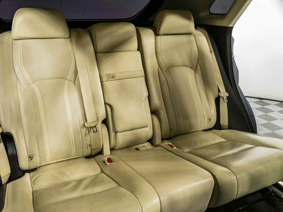 Lexus RX с пробегом — 2016 год. Фото: #12