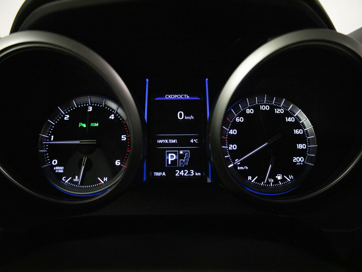 Toyota Land Cruiser Prado с пробегом — 2016 год. Фото: #8