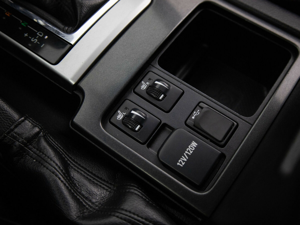 Toyota Land Cruiser Prado с пробегом — 2016 год. Фото: #10