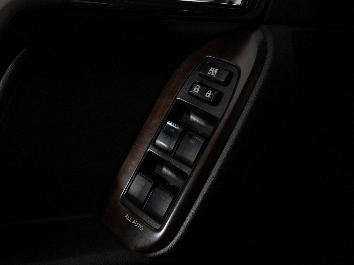 Toyota Land Cruiser Prado с пробегом — 2016 год. Фото: #16