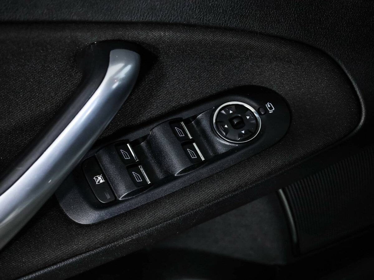 Ford Mondeo с пробегом — 2007 год. Фото: #12