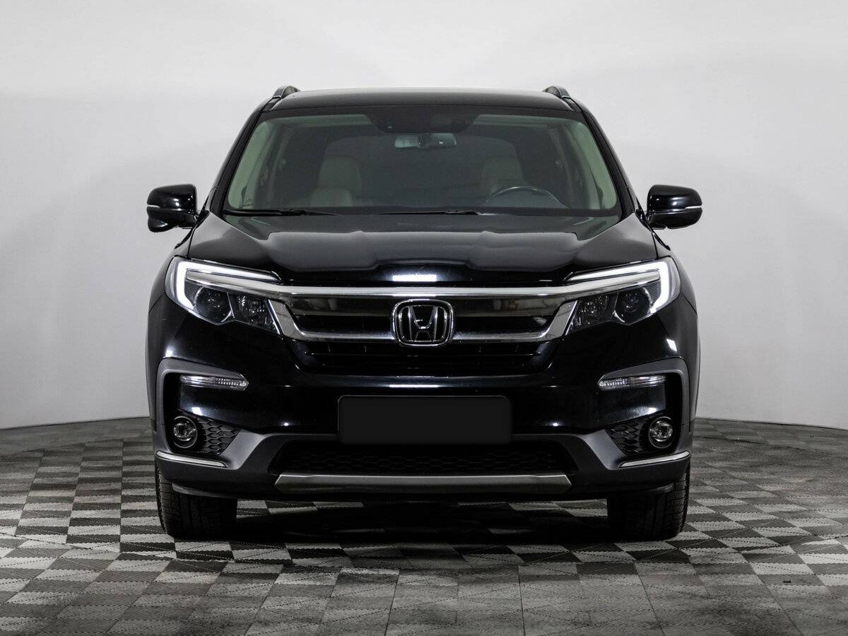 Honda Pilot с пробегом — 2018 год. Фото: #1