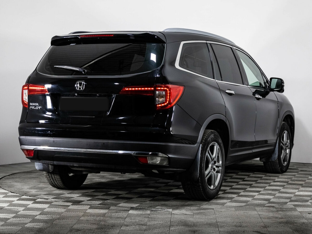 Honda Pilot с пробегом — 2018 год. Фото: #3