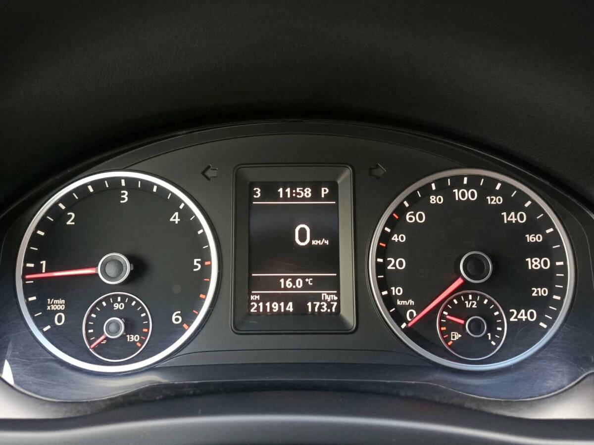 Volkswagen Tiguan с пробегом — 2013 год. Фото: #12