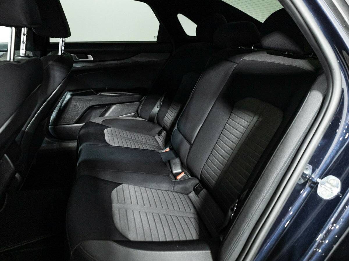 Kia K5 с пробегом — 2020 год. Фото: #9