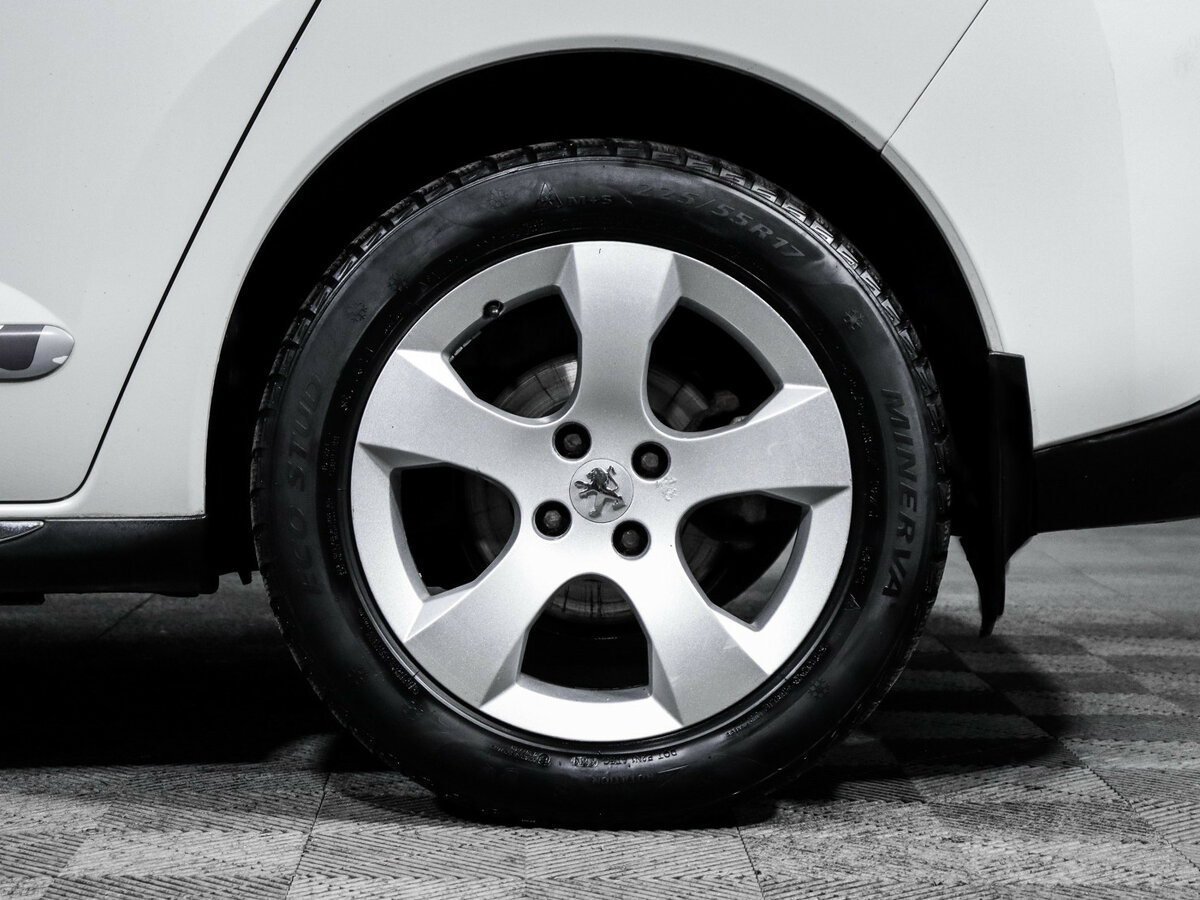 Peugeot 3008 с пробегом — 2011 год. Фото: #14