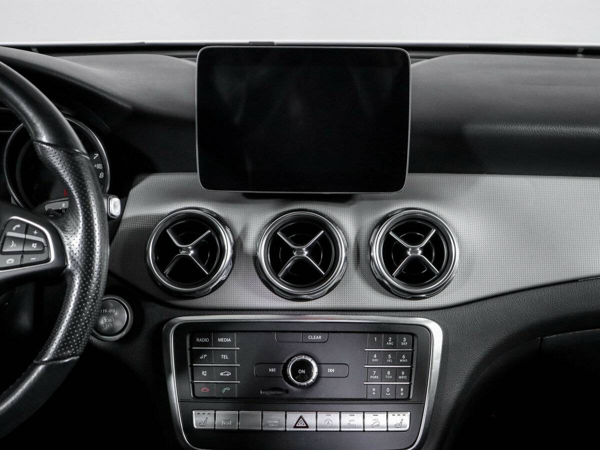 Mercedes-Benz GLA с пробегом — 2019 год. Фото: #10