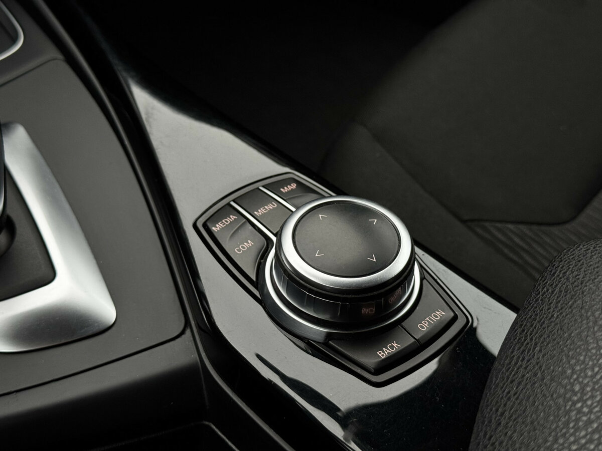 BMW 1 серии с пробегом — 2018 год. Фото: #20