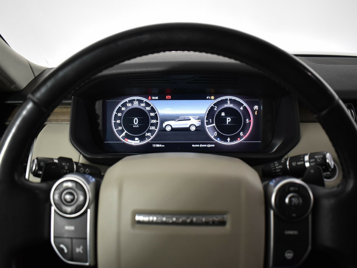 Land Rover Discovery с пробегом — 2018 год. Фото: #9