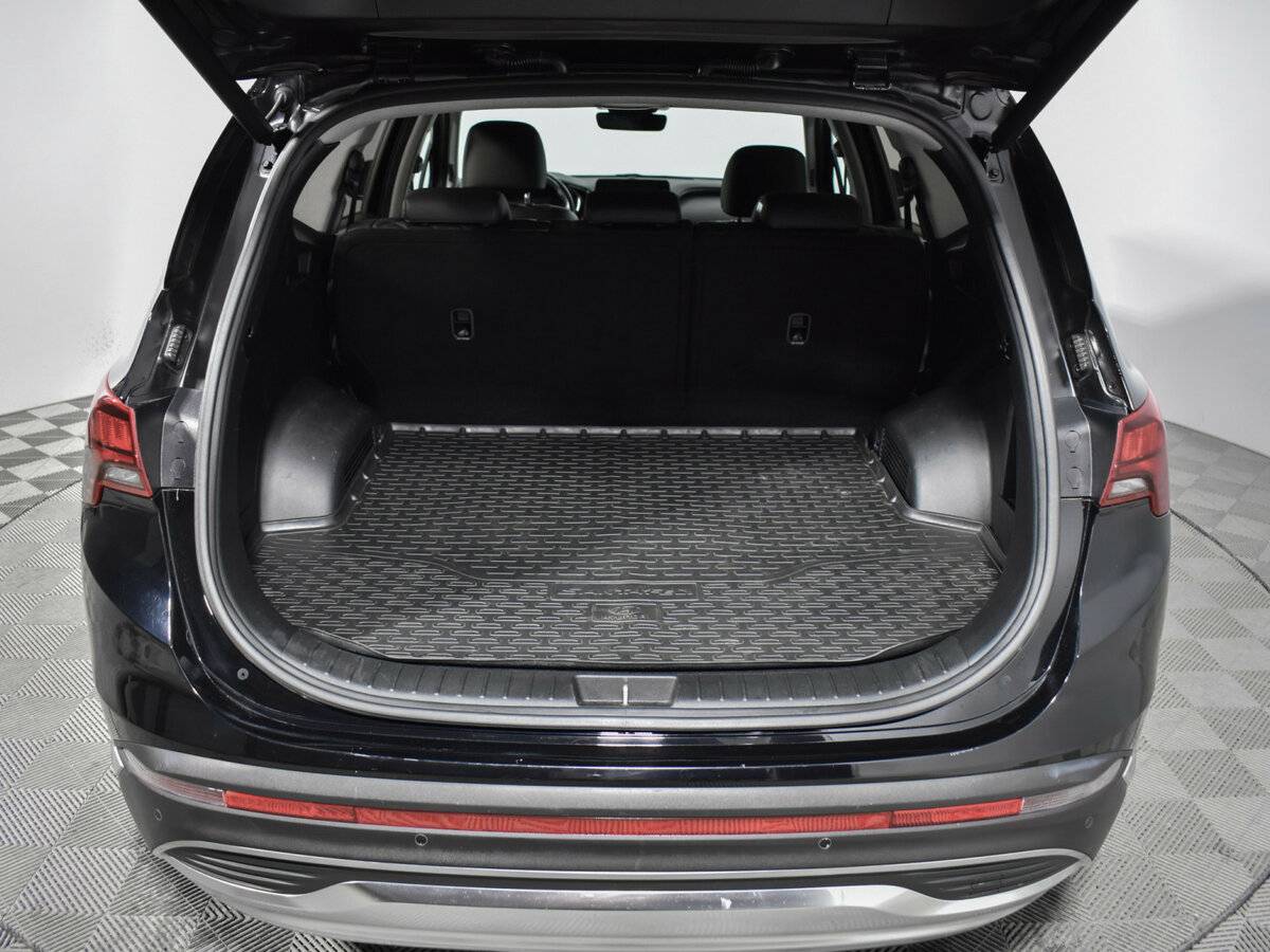 Hyundai Santa Fe с пробегом — 2021 год. Фото: #17
