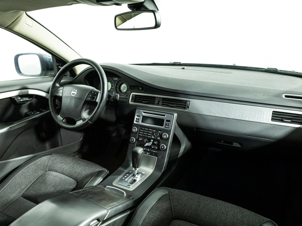 Volvo XC70 с пробегом — 2008 год. Фото: #8