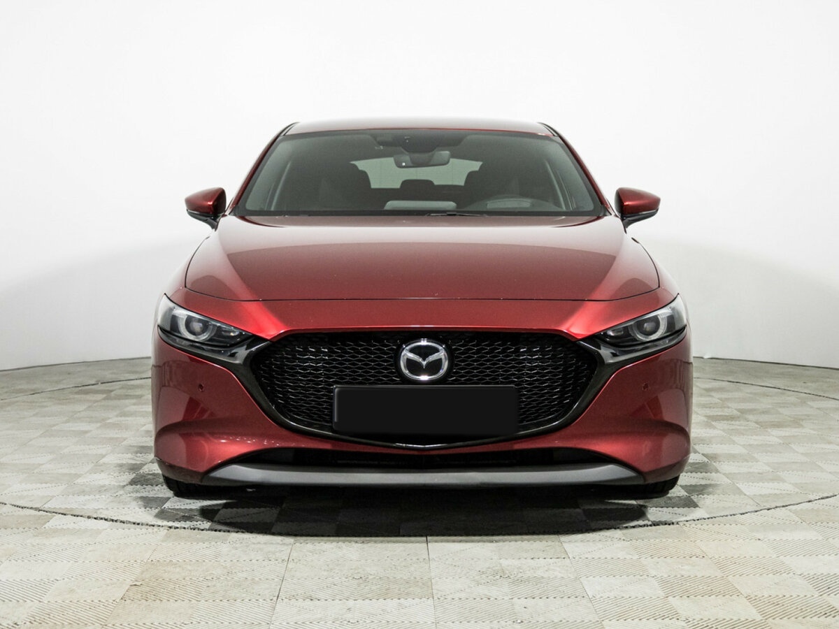 Mazda 3 с пробегом — 2019 год. Фото: #1