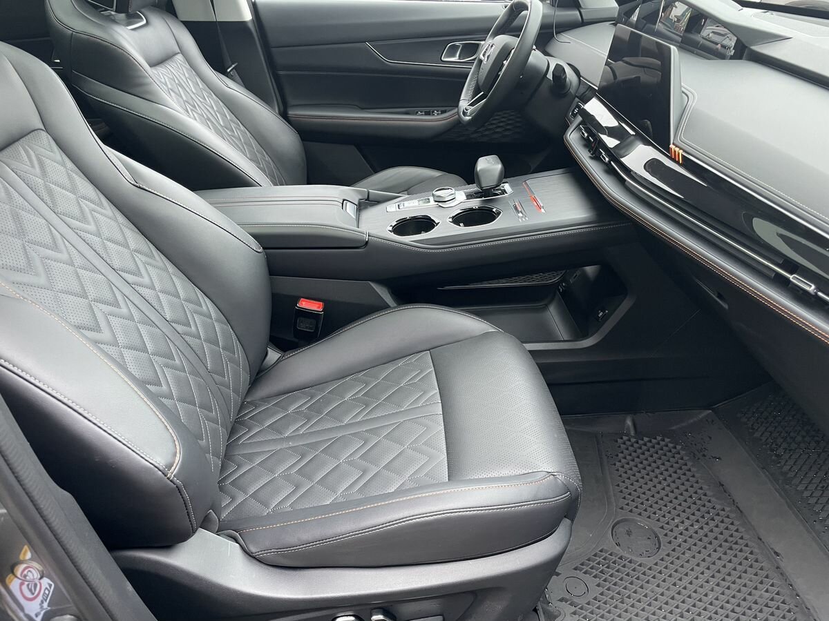 Changan UNI-K с пробегом — 2024 год. Фото: #8