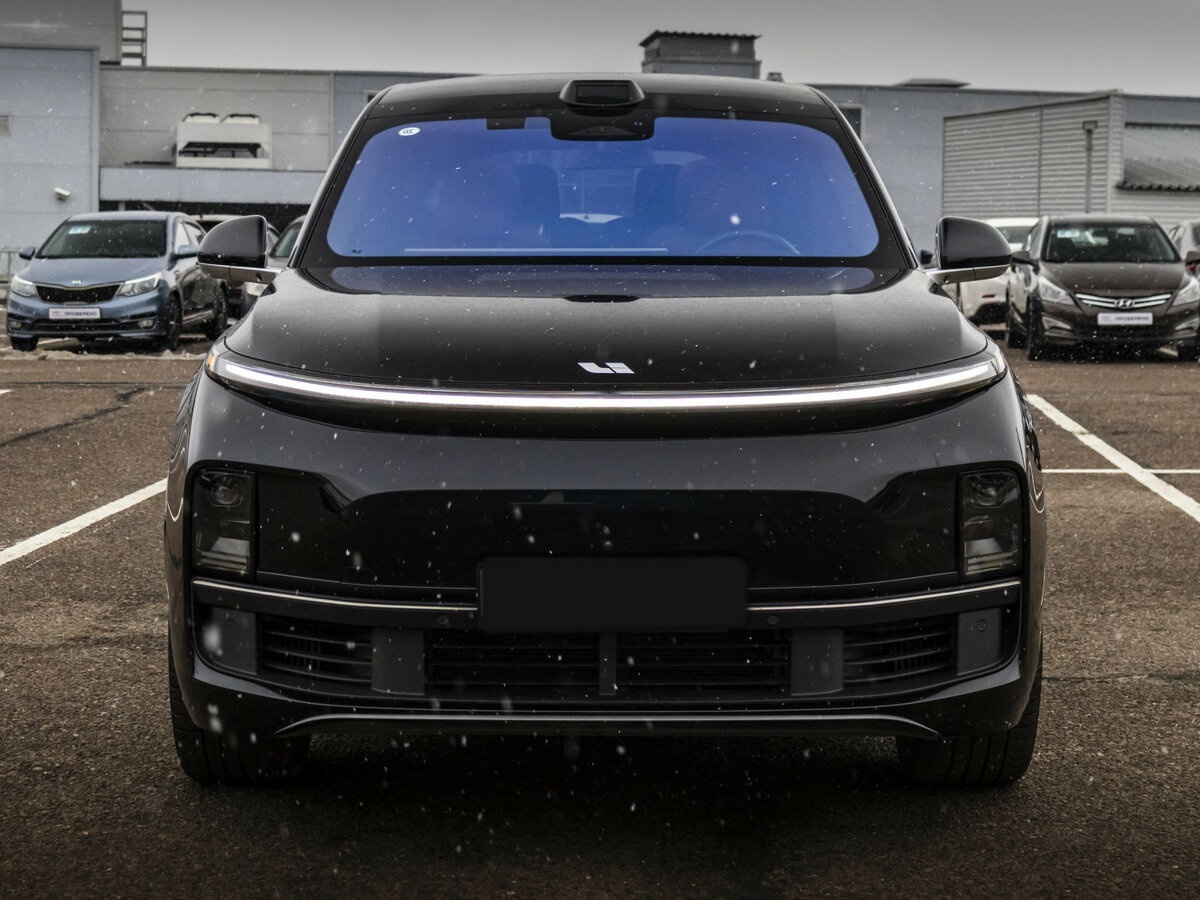 Li Auto (Lixiang) L9 с пробегом — 2023 год. Фото: #1