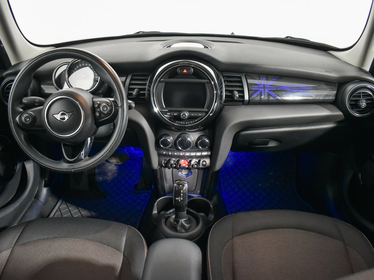 Mini Hatch с пробегом — 2019 год. Фото: #13