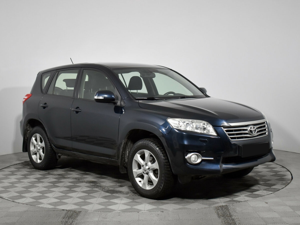 Toyota RAV4 с пробегом — 2011 год. Фото: #2
