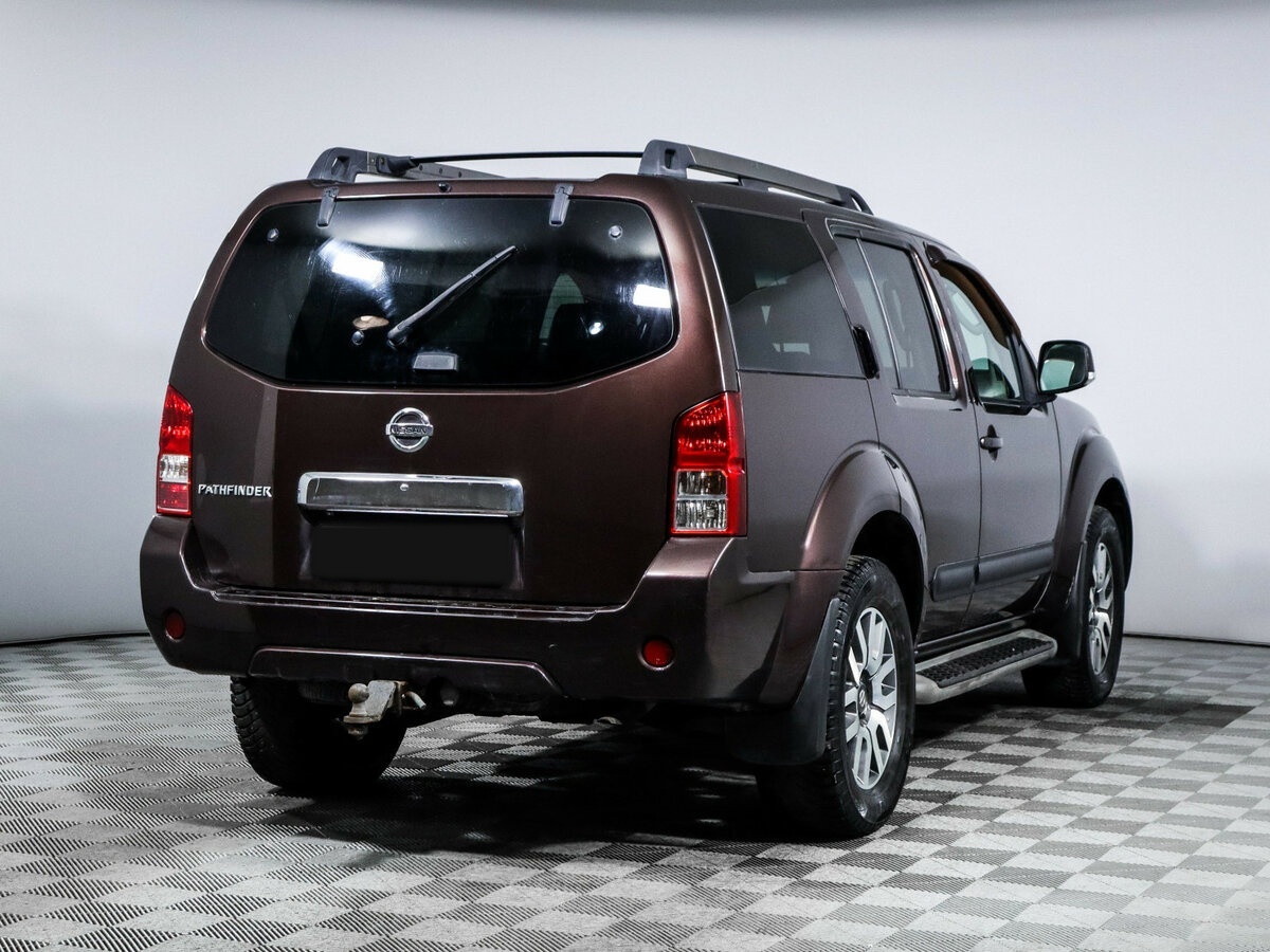 Nissan Pathfinder с пробегом — 2010 год. Фото: #4