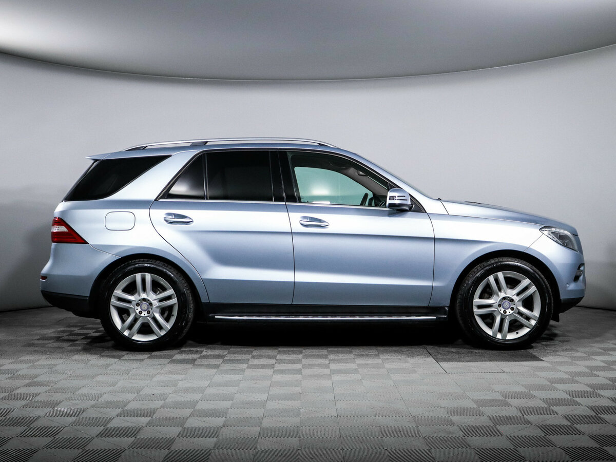 Mercedes-Benz M-Класс с пробегом — 2014 год. Фото: #3