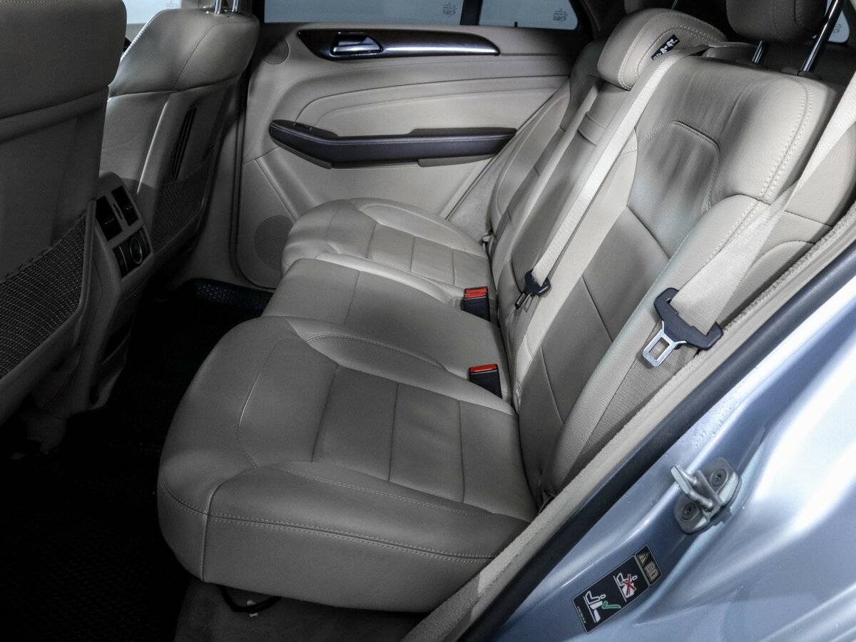 Mercedes-Benz M-Класс с пробегом — 2014 год. Фото: #9