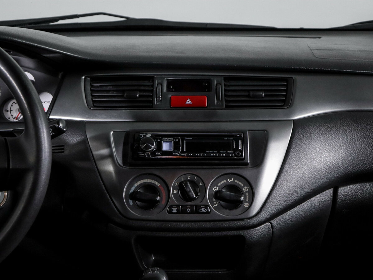 Mitsubishi Lancer с пробегом — 2007 год. Фото: #9