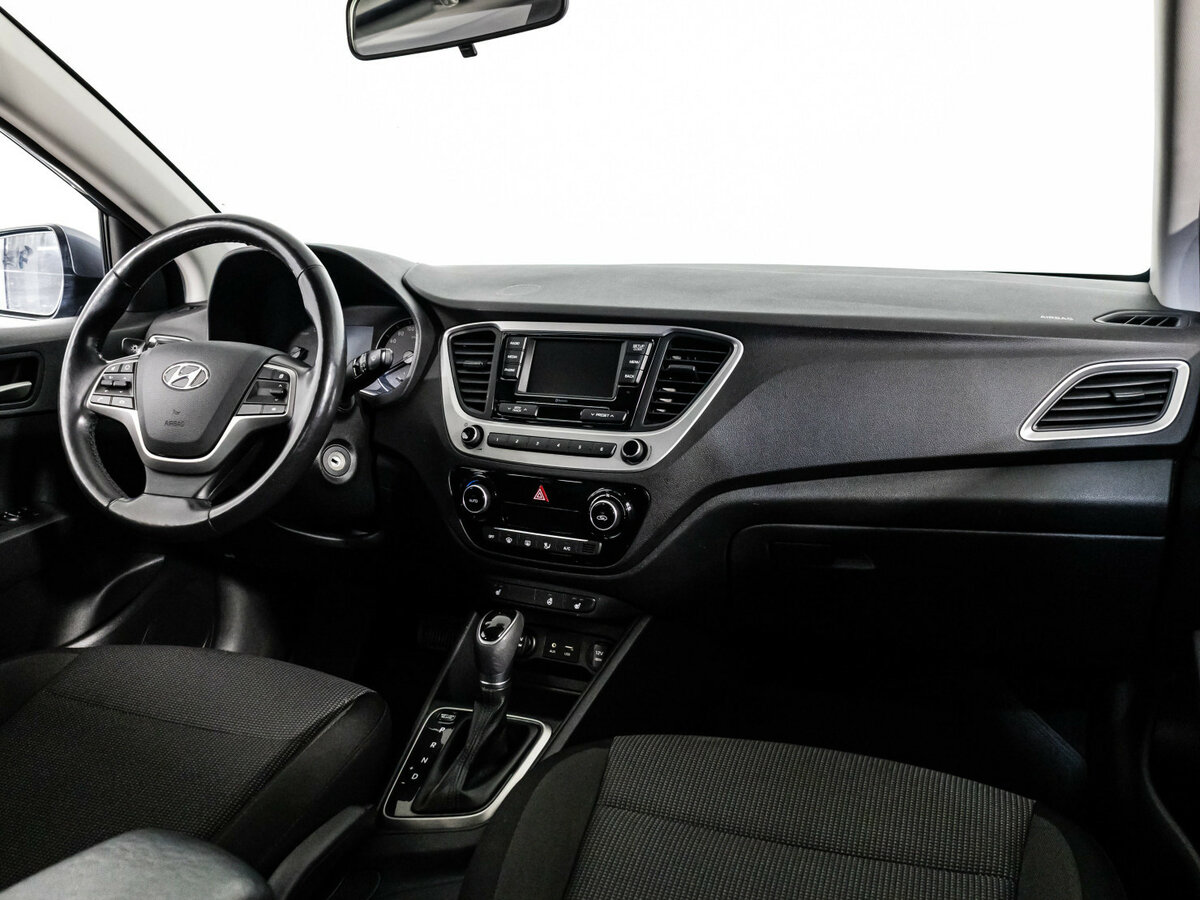 Hyundai Solaris с пробегом — 2017 год. Фото: #6