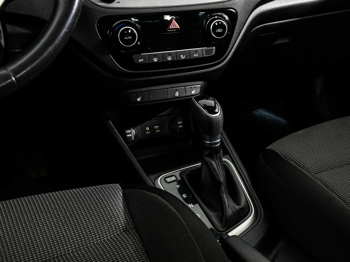 Hyundai Solaris с пробегом — 2017 год. Фото: #15