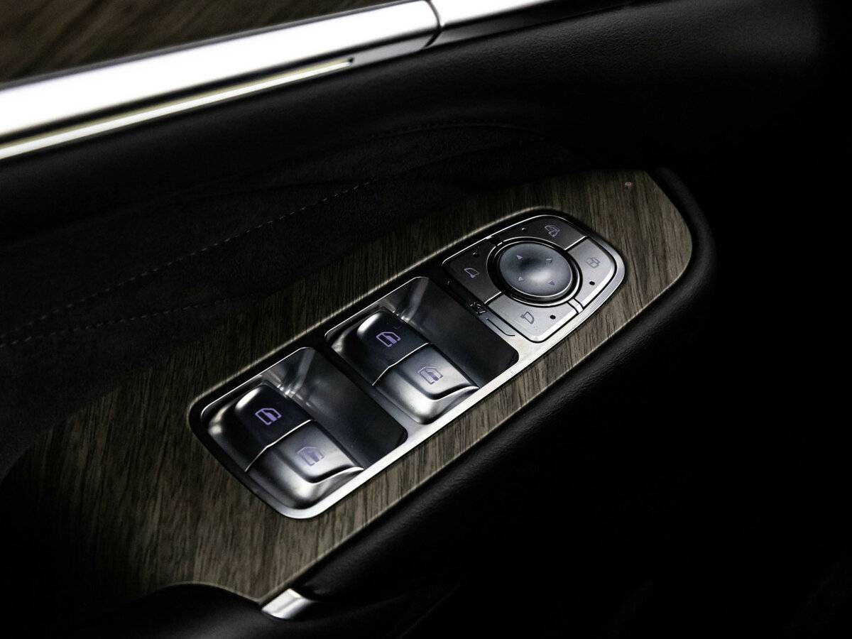 Tank 500 с пробегом — 2023 год. Фото: #18