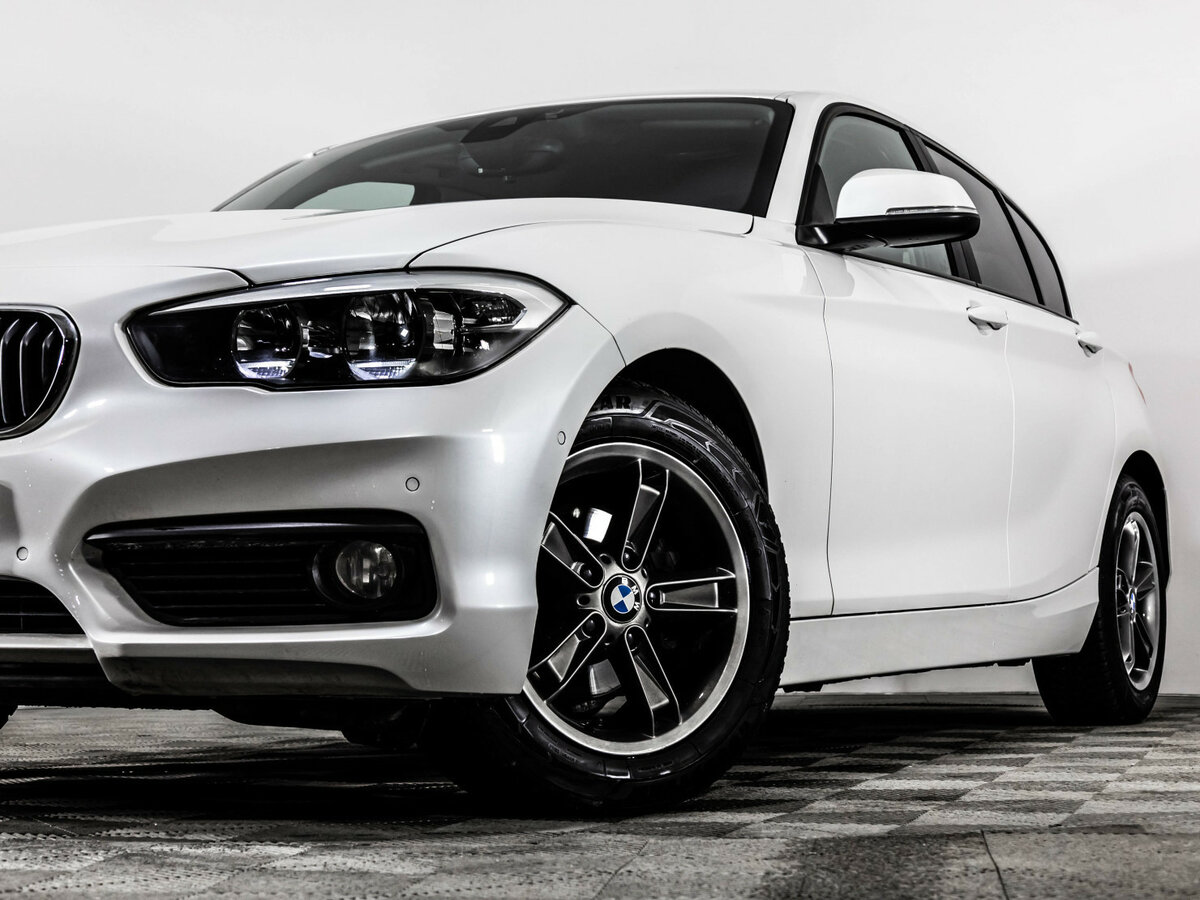 BMW 1 серии с пробегом — 2017 год. Фото: #1