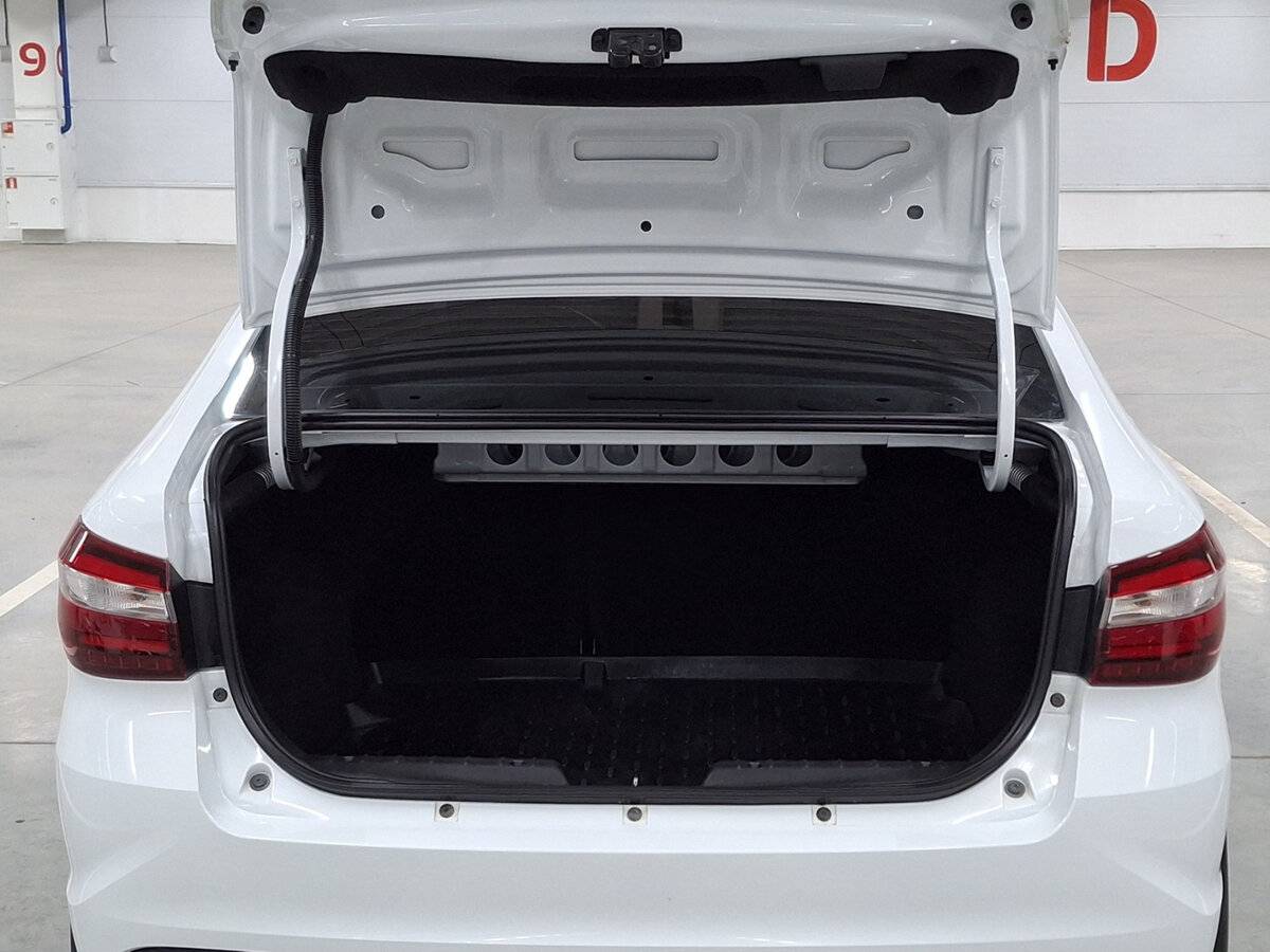 Lada (ВАЗ) Vesta с пробегом — 2024 год. Фото: #9