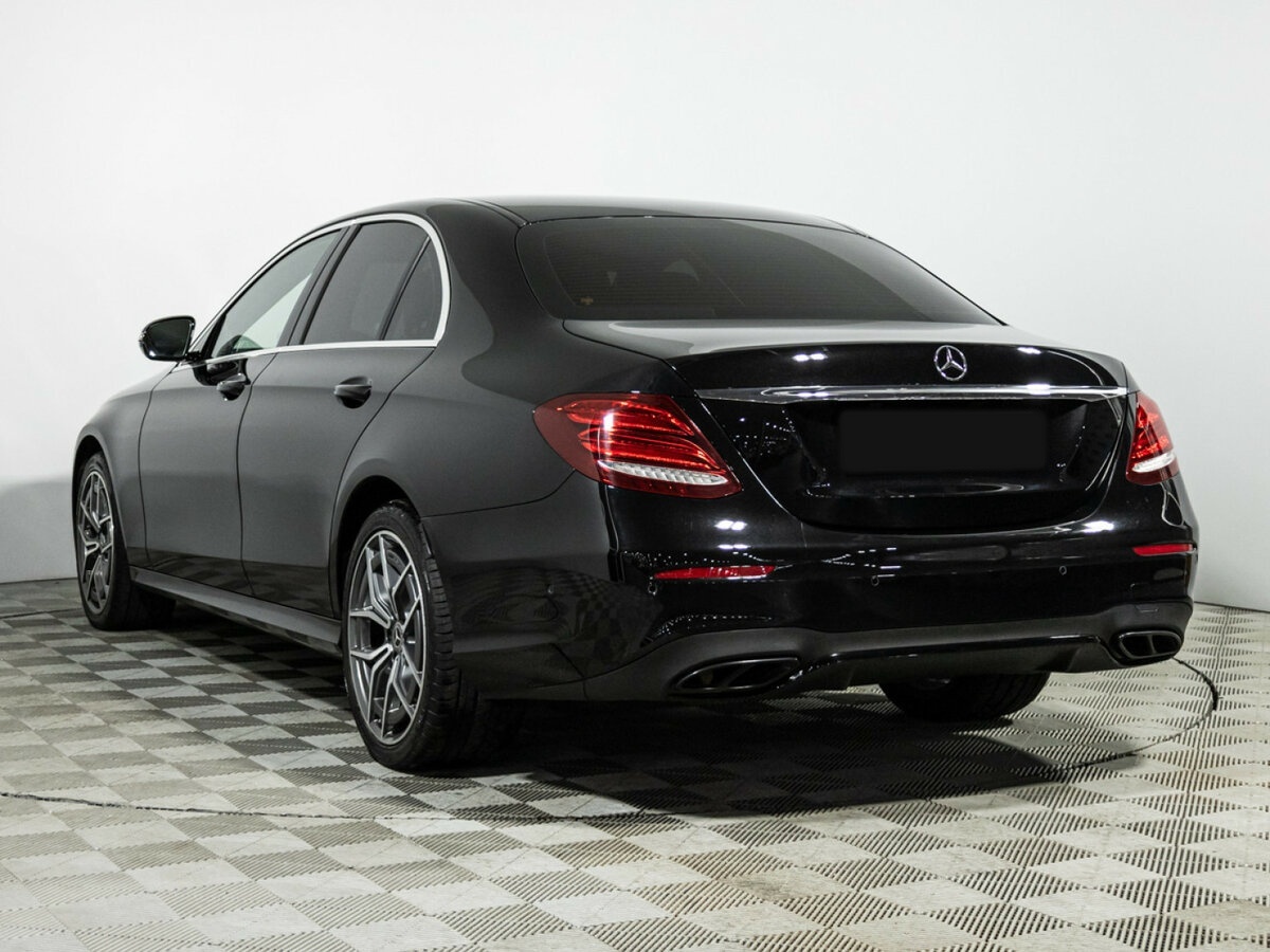 Mercedes-Benz E-Класс с пробегом — 2019 год. Фото: #5