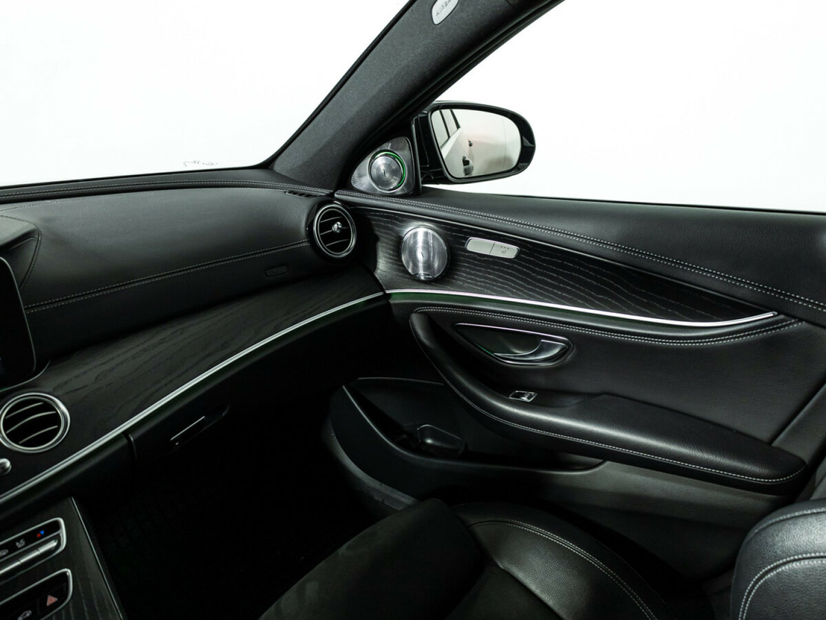 Mercedes-Benz E-Класс с пробегом — 2019 год. Фото: #16