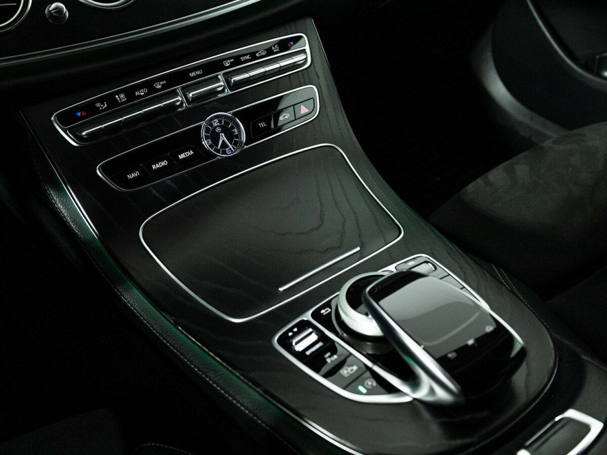 Mercedes-Benz E-Класс с пробегом — 2019 год. Фото: #17